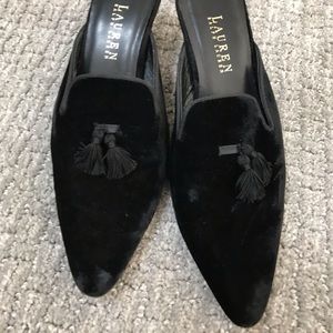 RALPH LAUREN VELVET KITTEN HEELS
